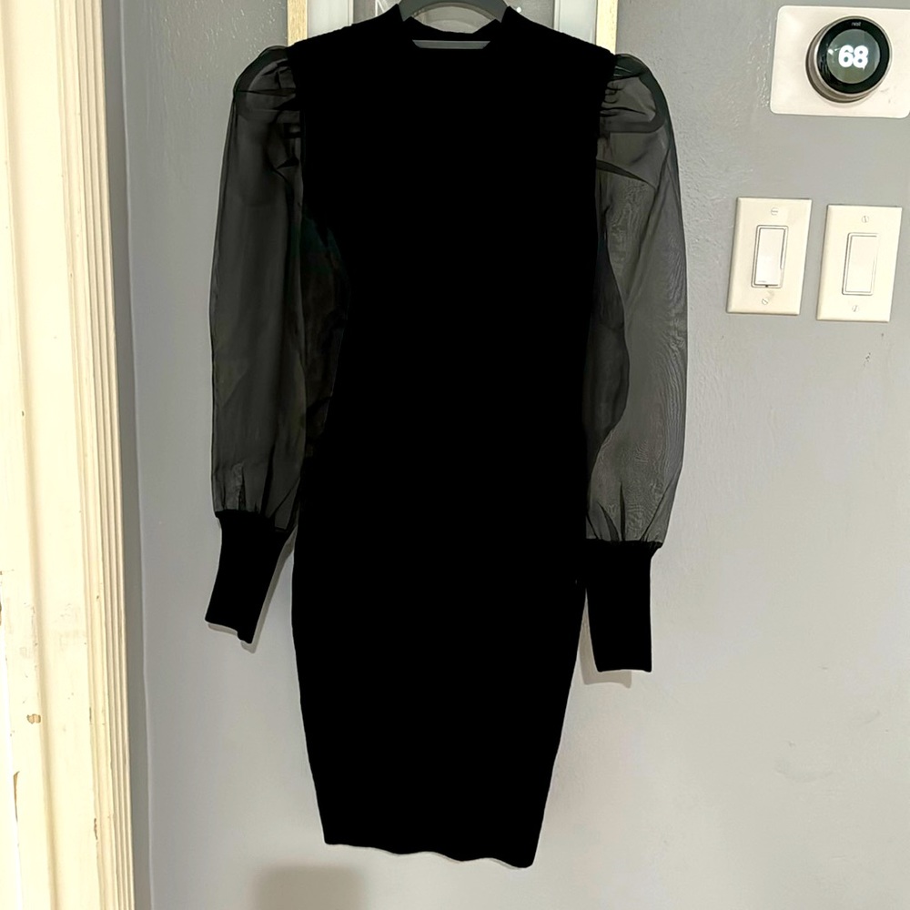 Black dress with sheer sleeves, French Connection, size xs, never worn
